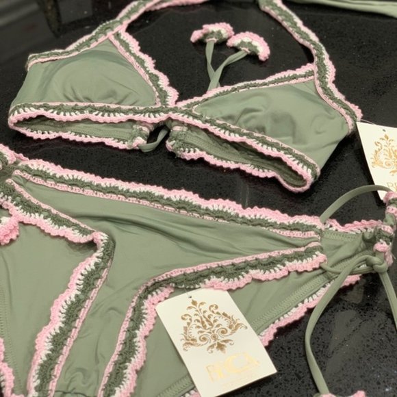 ๐ Becca by Rebecca Virtue Crochet Halter Bikini๐ฆ - Picture 1 of 6